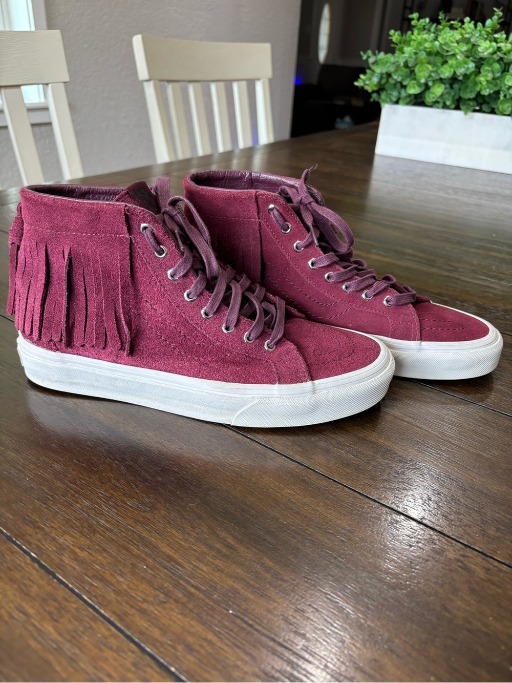 Vans Sk8-Hi Moc Burgundy Suede Fringe High Top Sneakers Women’s 8